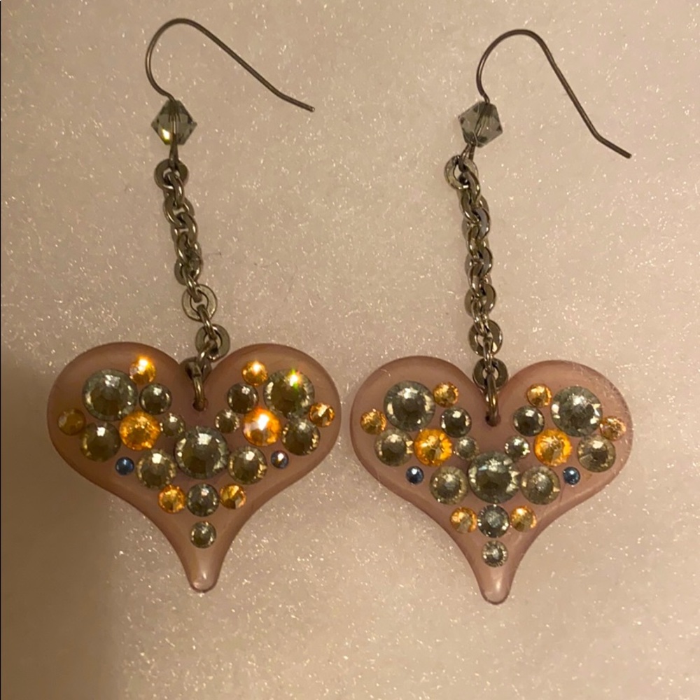 Pierced hanging heart earrings